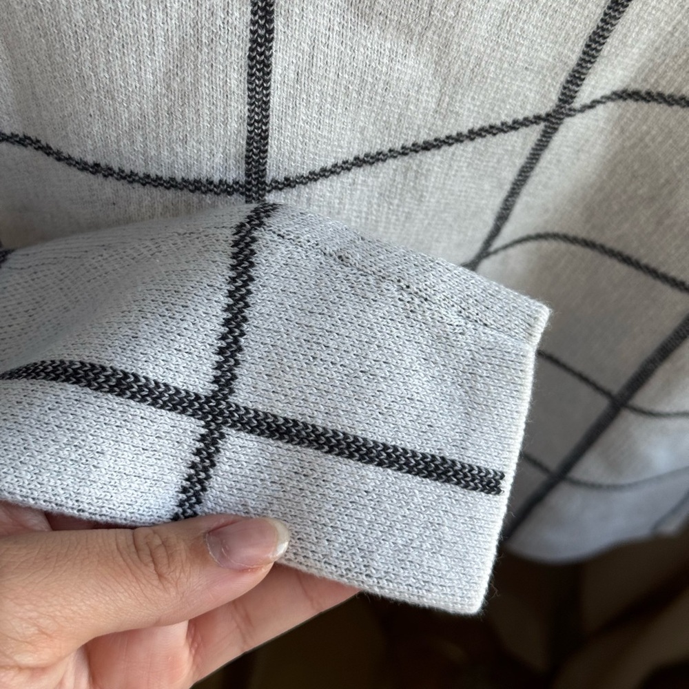 NWOT LOFT Monochrome Knit Top | XXSP - Picture 6 of 6